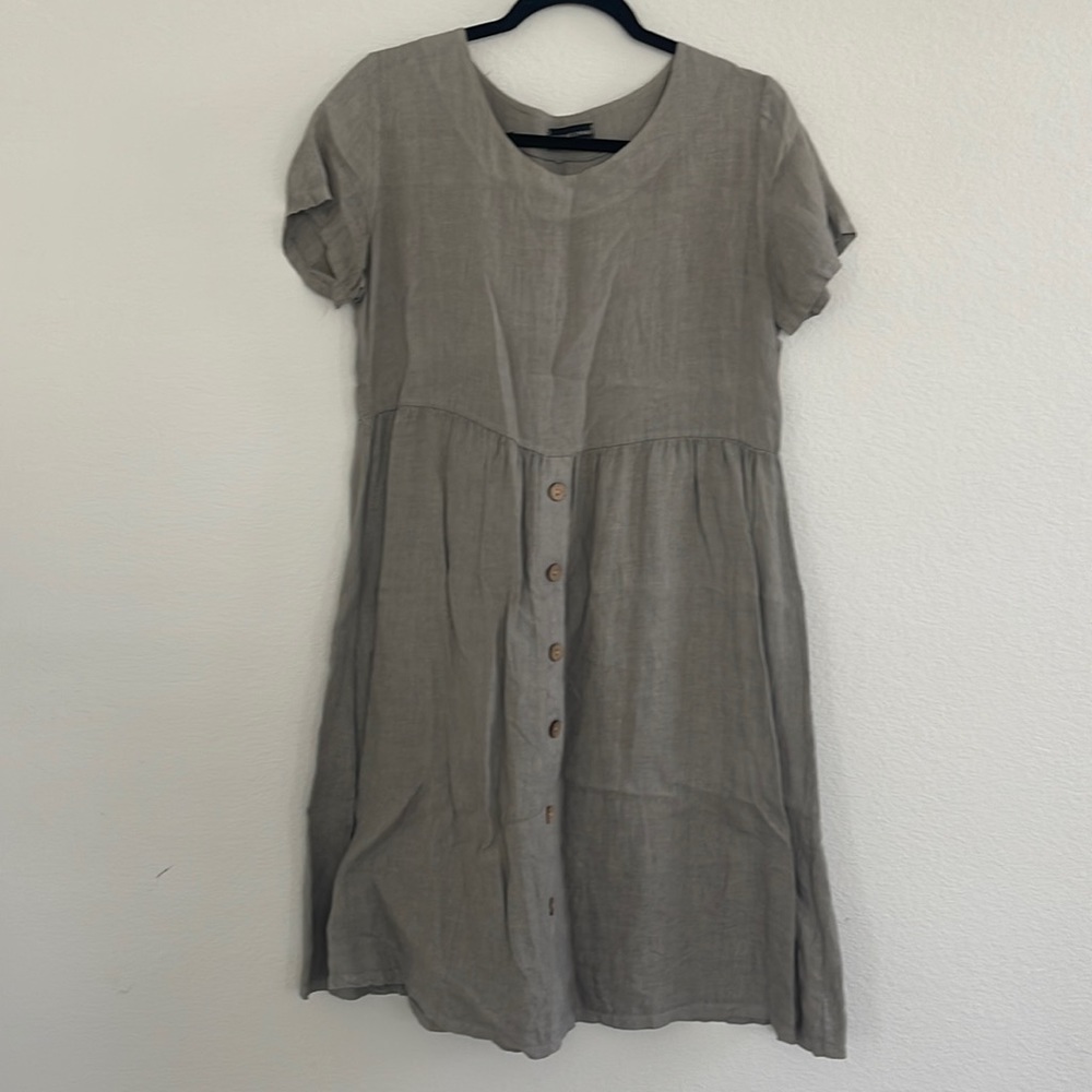 Medium 100% linen dress